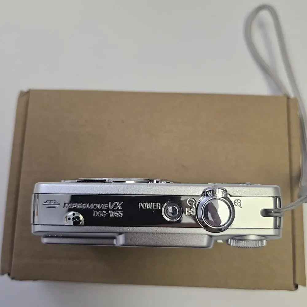 Vintage Sony Cybershot DSC-W55 7.2MP Digital Camera - Silver (0057) Cyber-shot